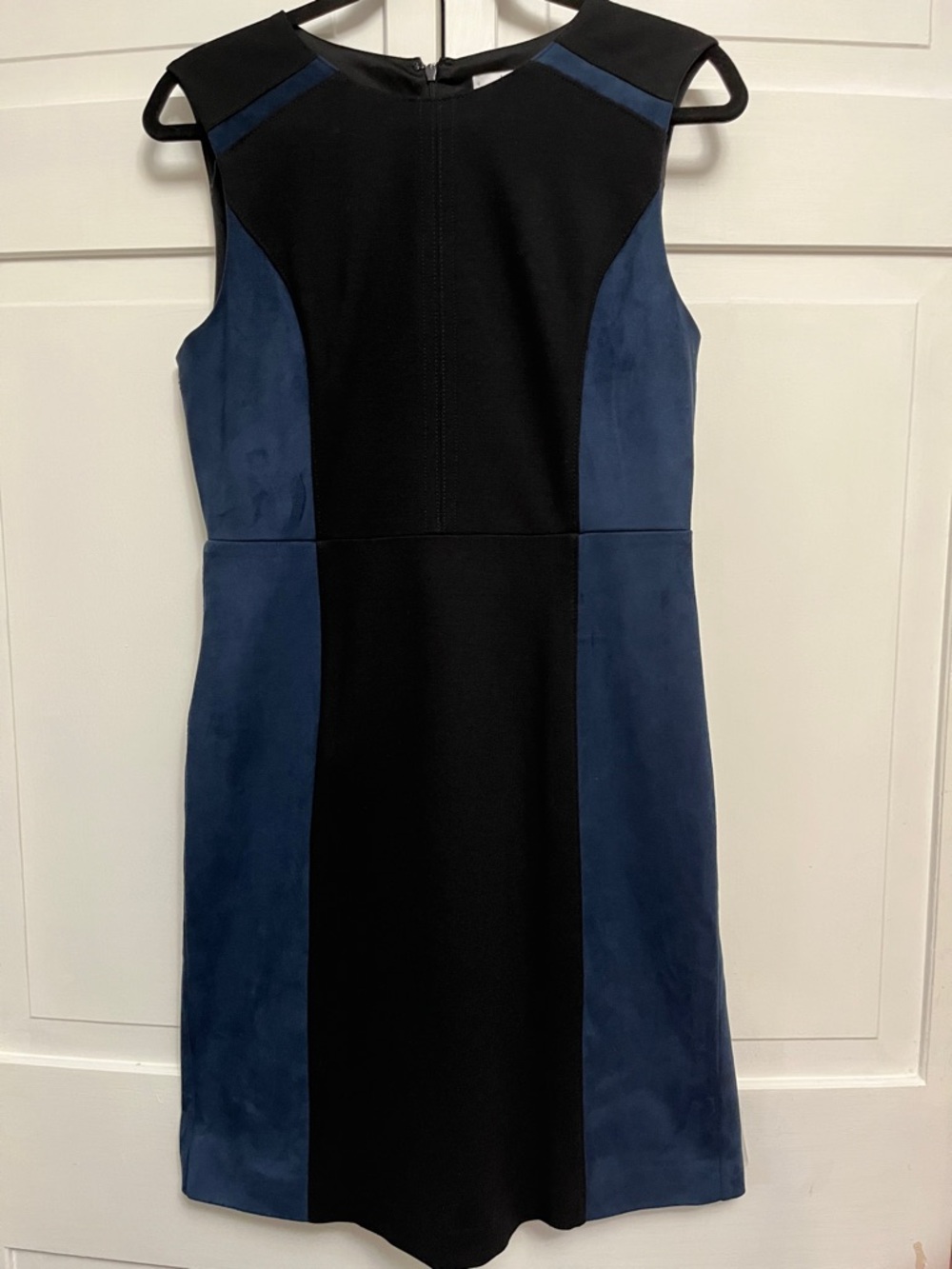 H by Halston Black and Navy Sleeveless Paneled Midi Dress Size M